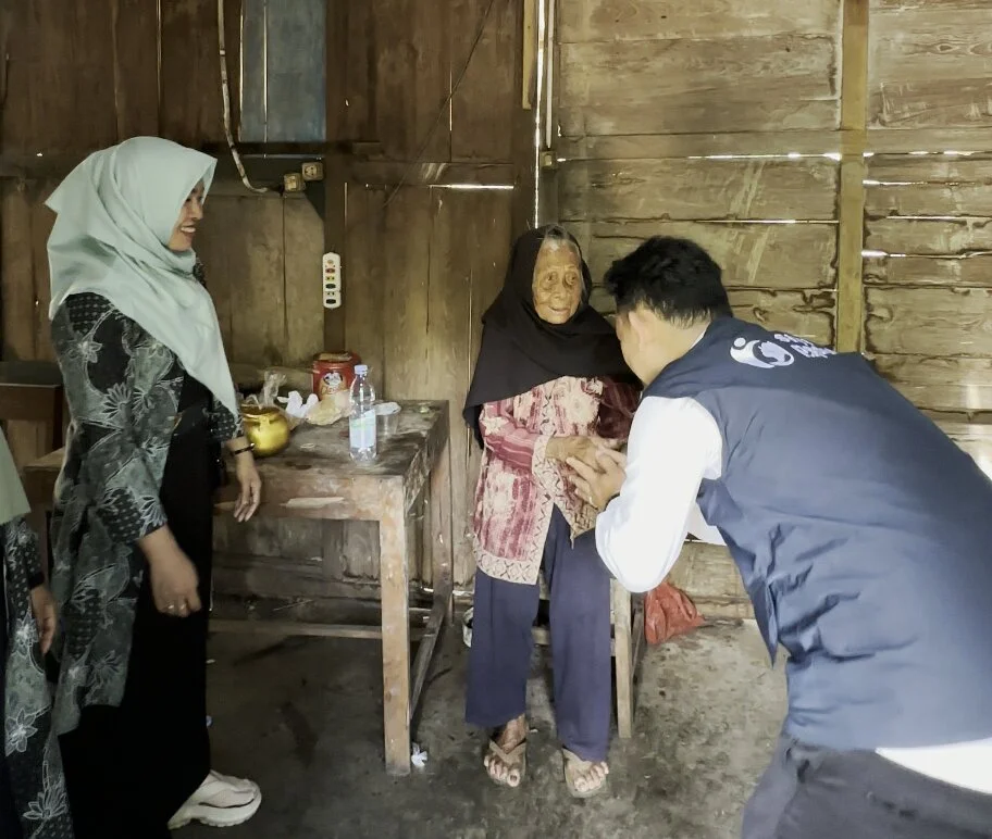 Foto 22 dari album Kado Lebaran Lansia 2026